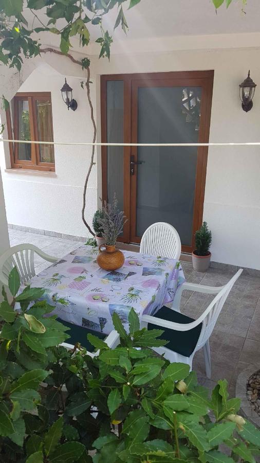 Dobrinj Apartment 2 מראה חיצוני תמונה